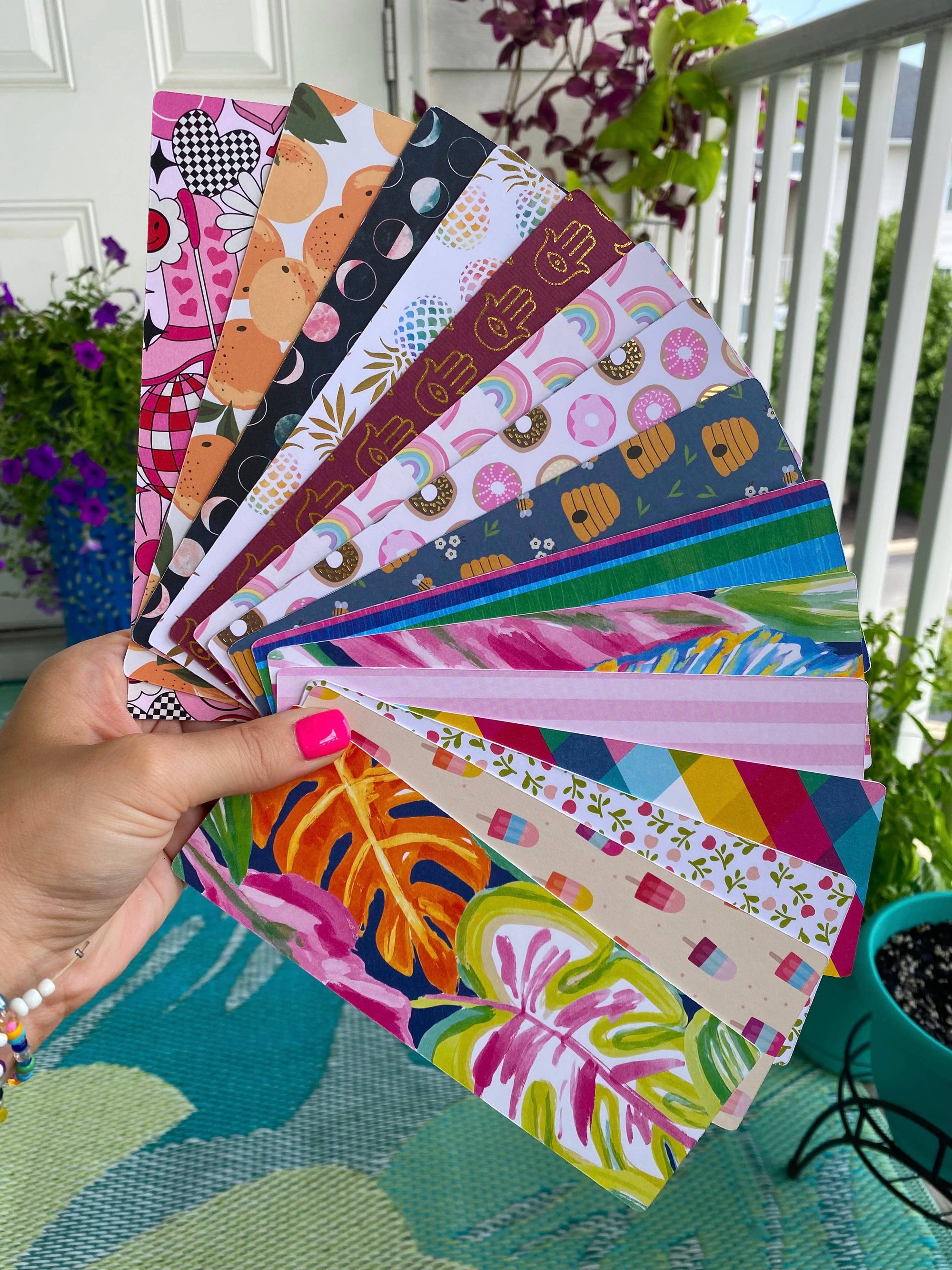 Bulk bookmarks matte variety / Styles vary (Qty. 10)