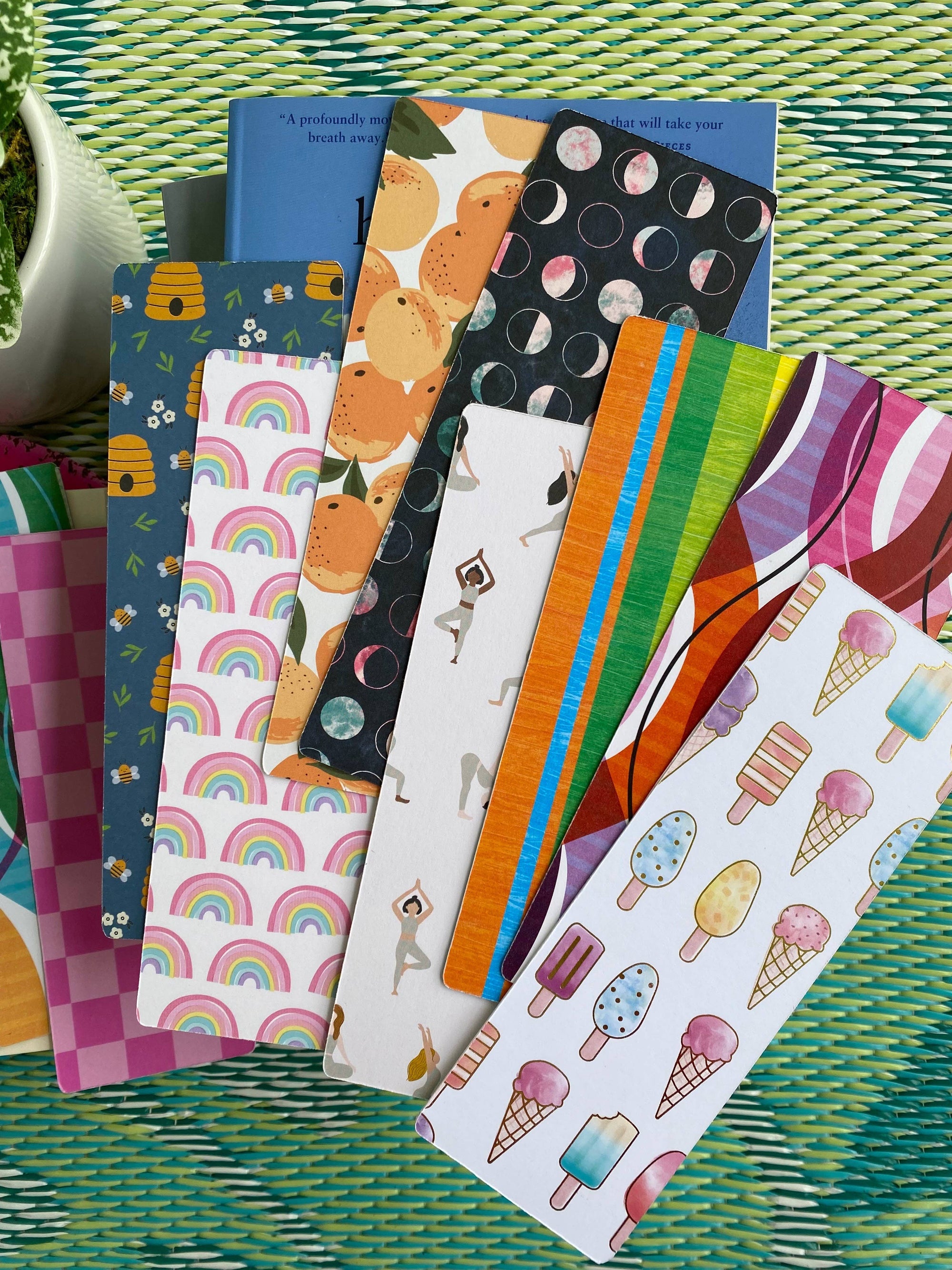 Bulk bookmarks matte variety / Styles vary (Qty. 10)